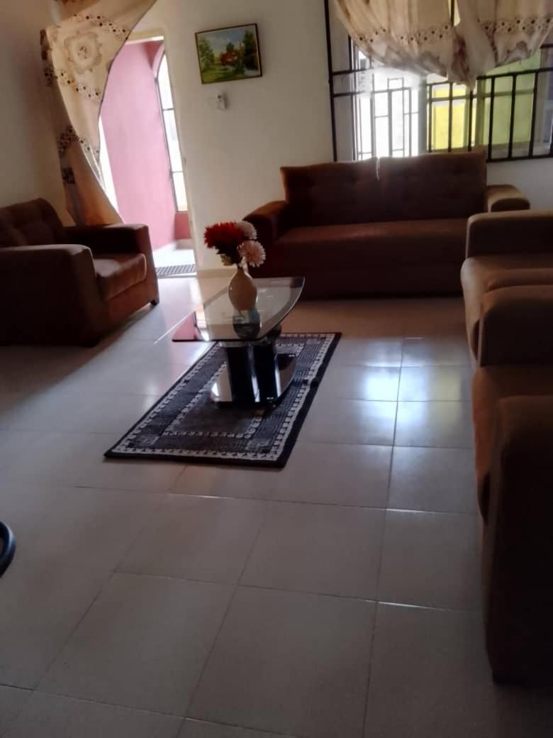 مدينة بنين Edo Home المظهر الخارجي الصورة